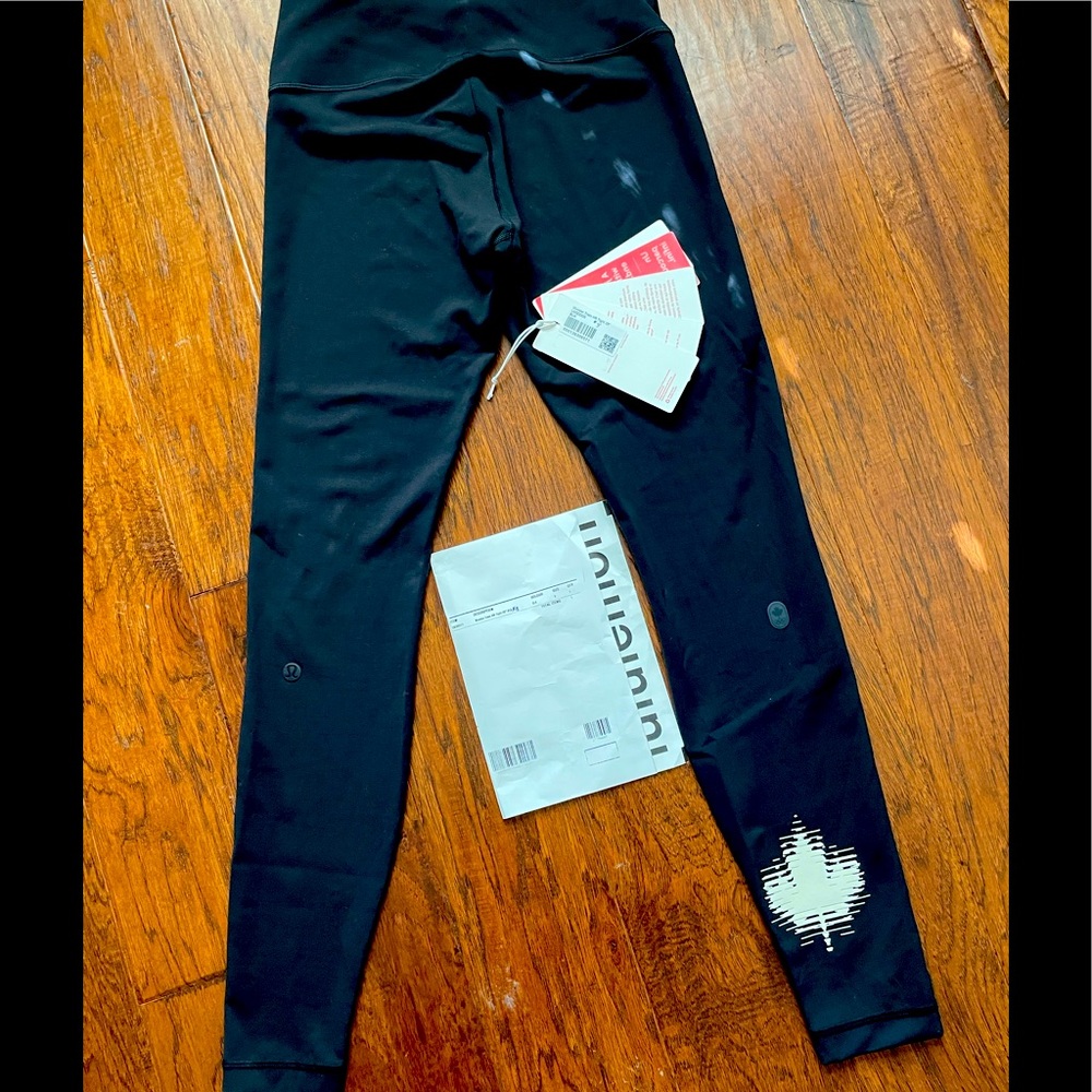 LULULEMON Limited Edition Wonder Train tights 2022 Olympic Women’s Team Canada